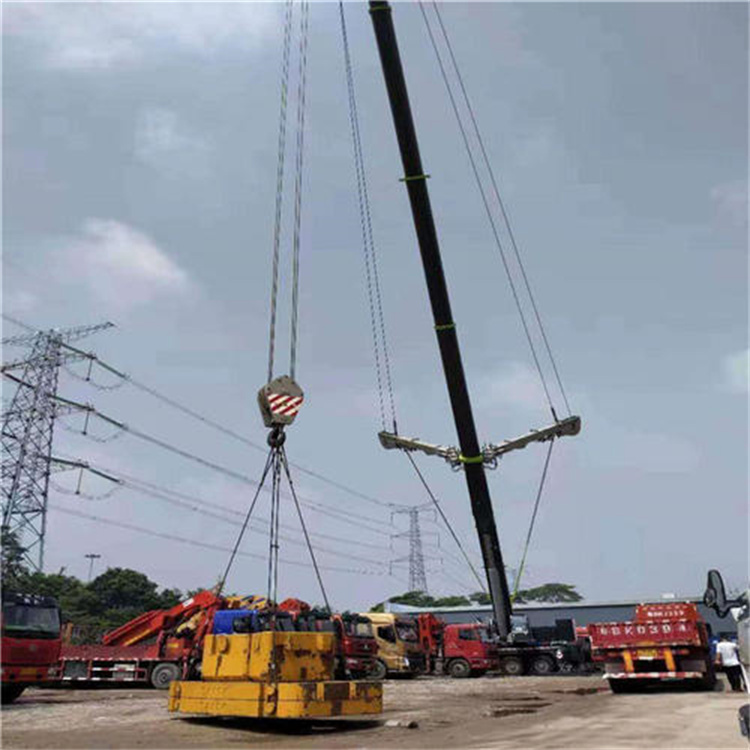 永发镇风电设备吊装